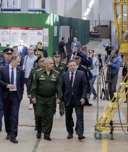 Шойгу посетил вертолётный завод в Приморье 