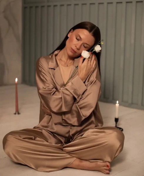 Актриса Ольга Смирнова: Наш сериал основан на реальных историях элитных московских эскортниц Актриса Ольга Смирнова: Наш сериал основан на реальных историях элитных московских эскортниц