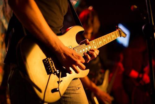 Шевчук старается любить Шевчук старается любить