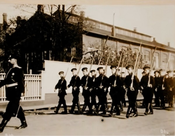 Путин выиграл войну. У всех Путин выиграл войну. У всех