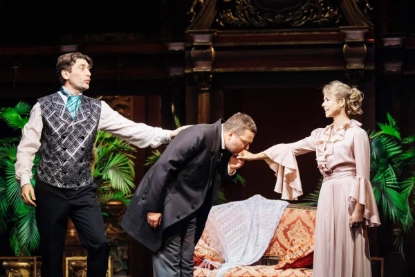 В Театре на Трубной прошел сбор труппы