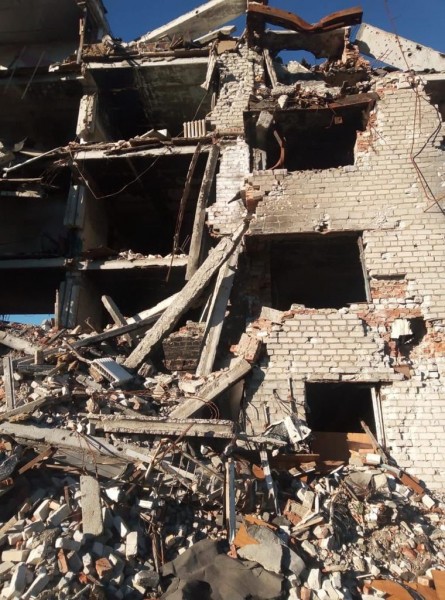 Воскрес из пепла: как  восстанавливают Мариуполь 