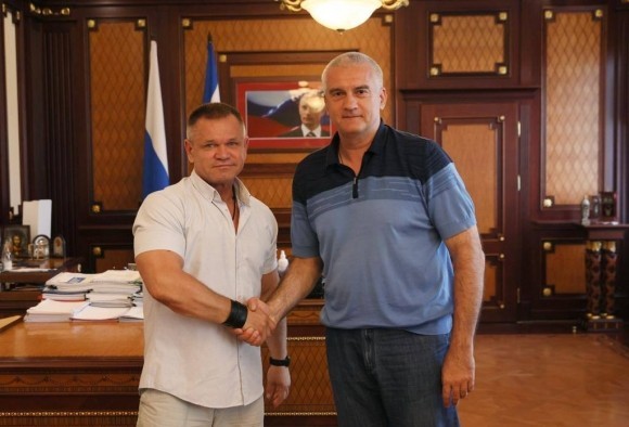 Сергей Аксёнов: Люди помогают нашим воинам по мере сил и возможностей