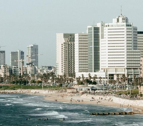 Певица Глюк’oZа с детьми в Тель-Авиве пряталась в бомбоубежище