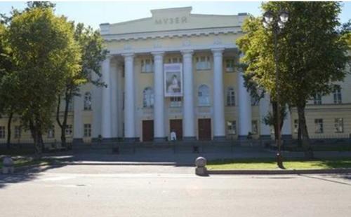 Ведущие российские и зарубежные эксперты представили уникальный каталог русских икон середины XVII – начала XX веков Ведущие российские и зарубежные эксперты представили уникальный каталог русских икон середины XVII – начала XX веков