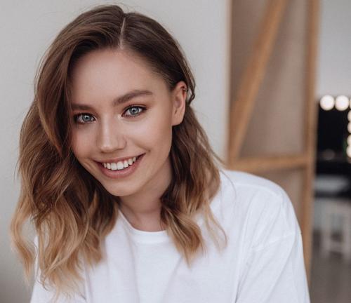 Актриса Анна Александер: Девушки сейчас мечтают о чём-то грандиозном, а не о том, как поскорее выскочить замуж Актриса Анна Александер: Девушки сейчас мечтают о чём-то грандиозном, а не о том, как поскорее выскочить замуж