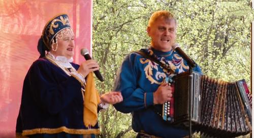 Фронтовые и боевые песни времен Великой Отечественной войны Фронтовые и боевые песни времен Великой Отечественной войны