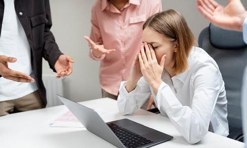 Чиновница из Таганрога опозорилась на всю страну Чиновница из Таганрога опозорилась на всю страну