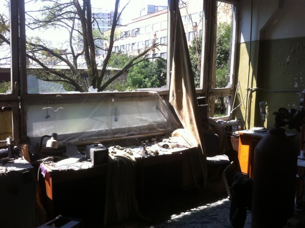 Ученый Донецкого Физтеха рассказал, как выживает институт на фоне обстрелов ВСУ