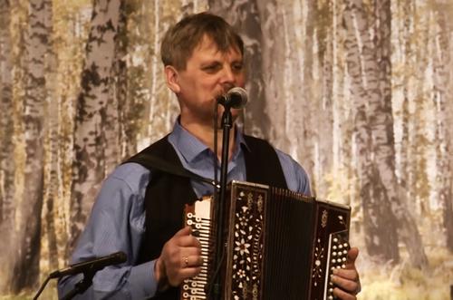 «Вы любите гармонь!»: Алексей Медведев «Вы любите гармонь!»: Алексей Медведев