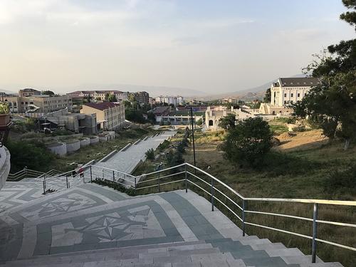 Франция направит миллион евро для помощи беженцам из Нагорного Карабаха