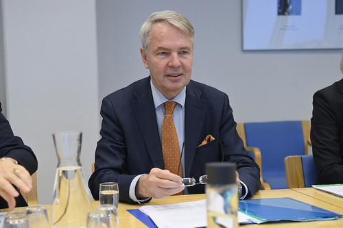 Кандидат в президенты Финляндии предложил запретить два гражданства россиянам