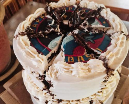 Отравленный торт чуть не стал причиной трагедии в летном училище Армавира Отравленный торт чуть не стал причиной трагедии в летном училище Армавира