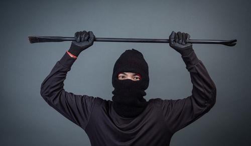 В Санкт-Петербурге возбудили дело из-за банды выходцев с Кавказа В Санкт-Петербурге возбудили дело из-за банды выходцев с Кавказа