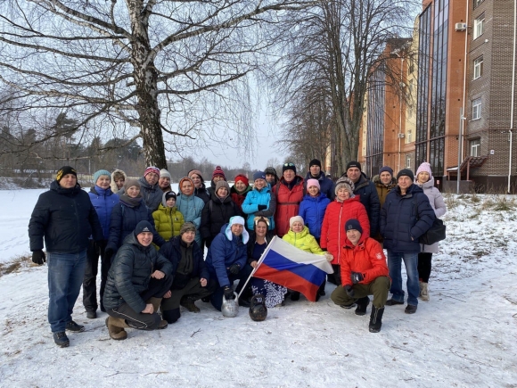 Участников СВО в России поддержали любители зимнего плавания