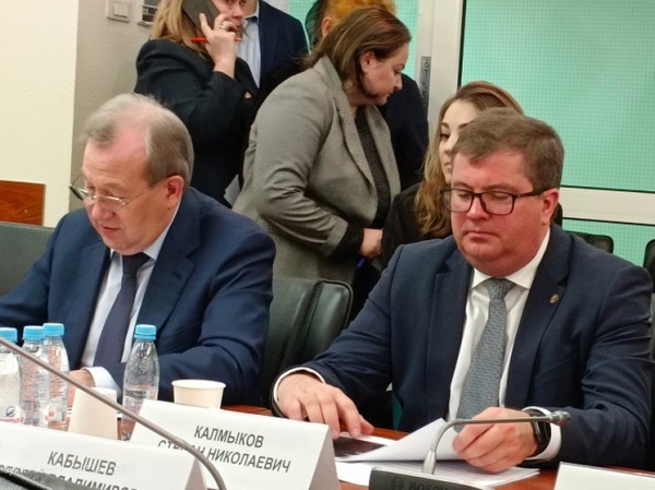 Президент РАН рассказал в Госдуме о финансировании фундаментальных разработок для обороны