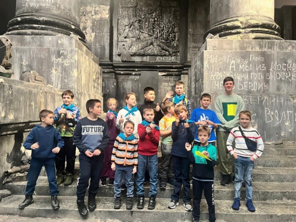 В дни школьных каникул в этом году участниками городского клуба для детей в Музее Победы стали около 6000 школьников В дни школьных каникул в этом году участниками городского клуба для детей в Музее Победы стали около 6000 школьников