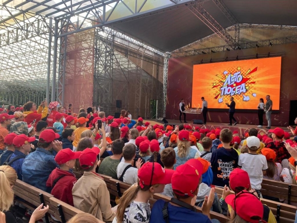 В дни школьных каникул в этом году участниками городского клуба для детей в Музее Победы стали около 6000 школьников В дни школьных каникул в этом году участниками городского клуба для детей в Музее Победы стали около 6000 школьников