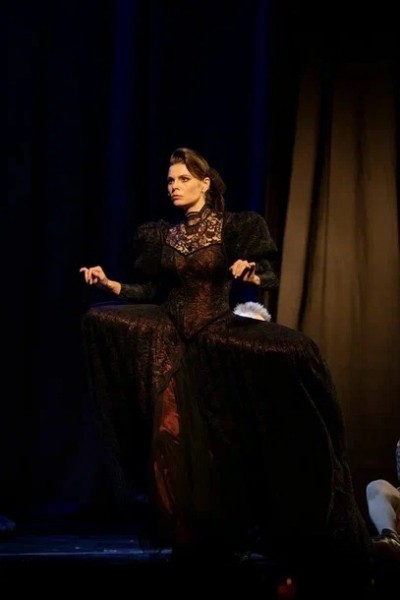 Актриса Полина Кузьминская: Рамзан Кадыров принимал нас с Жераром Депардье и Элизабет Хёрли, как арабский шейх