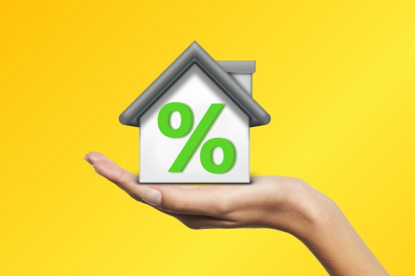 ﻿Банки снова меняют условия выдачи ипотеки по уже одобренным заявкам