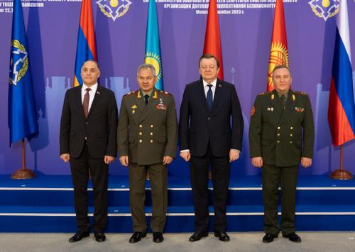 Сергей Шойгу прибыл в Минск для участия в заседании СБ стран ОДКБ Сергей Шойгу прибыл в Минск для участия в заседании СБ стран ОДКБ