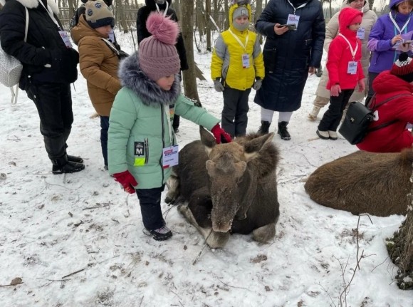 Участники спецрейсов «Время героев» побывали на «Родине Снегурочки» 