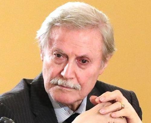 Директор Малого театра: в больнице не дают прогнозов по выписке Соломина