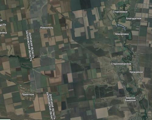 Россияне атакуют врага под Старомайорским Россияне атакуют врага под Старомайорским