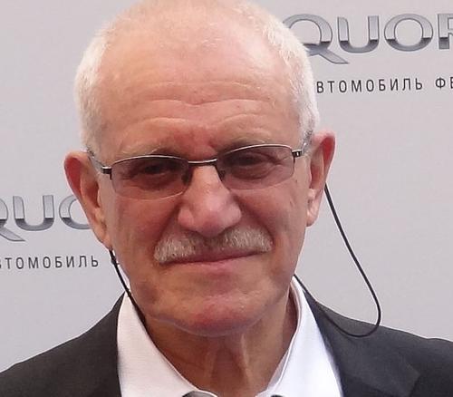 Врачи заявили, что состояние госпитализированного режиссера Митты улучшилось