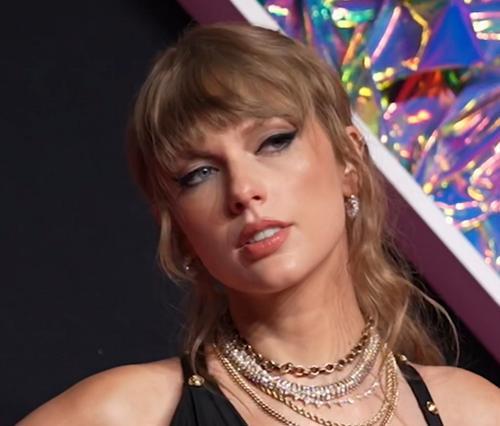 Кто такая Тейлор Свифт и почему её признали человеком года по версии The New York Times 