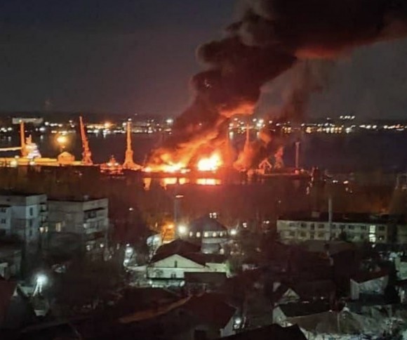 Ракетный удар ВСУ по Феодосии корректировался американским дроном RQ-4B Glob Ракетный удар ВСУ по Феодосии корректировался американским дроном RQ-4B Glob