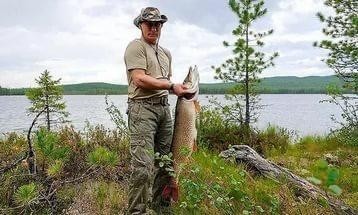 Путин насадил мир на свой кукан Путин насадил мир на свой кукан