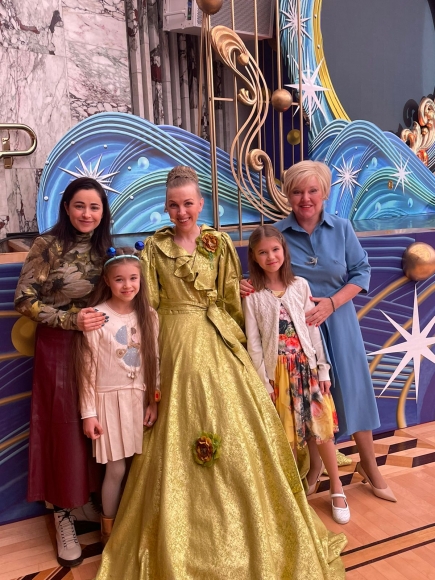 Актриса Галина Бокашевская: Давай начнем обнимать друг друга Актриса Галина Бокашевская: Давай начнем обнимать друг друга