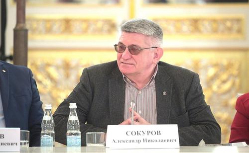 Сокуров объявил о завершении карьеры после фактического запрета фильма «Сказка»