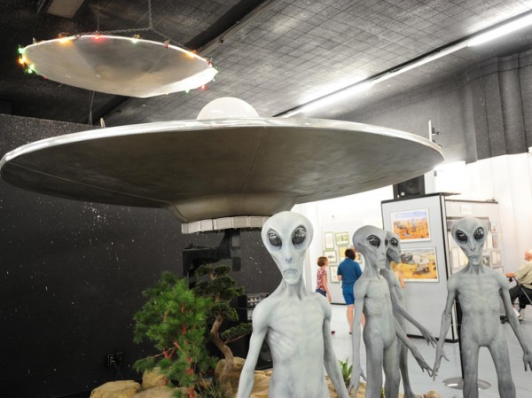 Остановить межгалактическую войну: ученые поделились правилами общения с инопланетянами