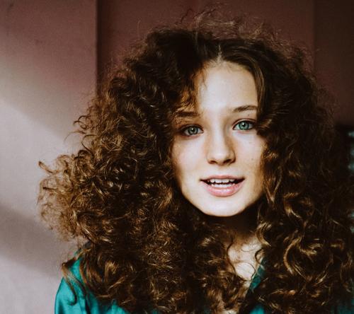 Актриса Дарья Савичева: В российской провинции ещё встречается любовь, как у Ромео и Джульетты Актриса Дарья Савичева: В российской провинции ещё встречается любовь, как у Ромео и Джульетты