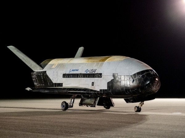 Американцы запустили военный робот-космоплан с секретной миссией