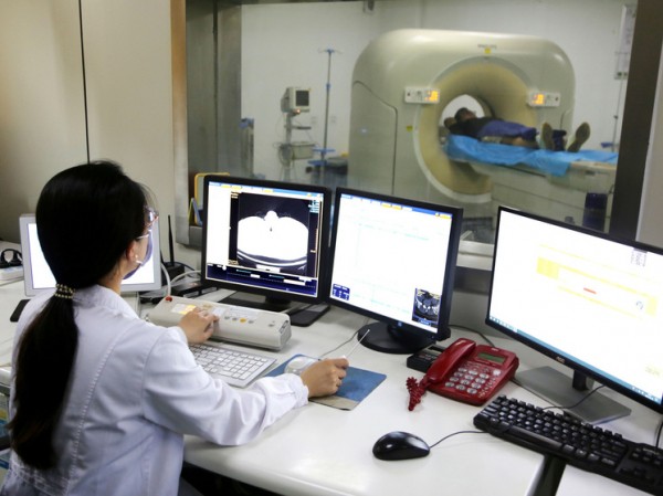 В России раскритиковали китайских ученых, признавших лишними лёгкие и почки