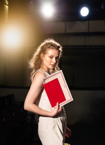 Актриса Дарья Савичева: В российской провинции ещё встречается любовь, как у Ромео и Джульетты Актриса Дарья Савичева: В российской провинции ещё встречается любовь, как у Ромео и Джульетты