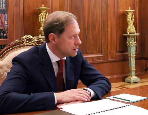 Мантуров: Россия заранее готовится к вступлению в силу санкций Евросоюза