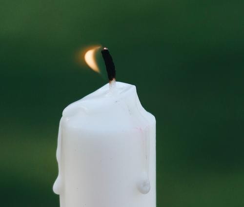 Мужчина, на которого упала наледь с крыши военкомата, умер в реанимации