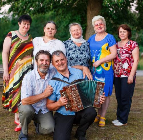 Здесь живут мои друзья – Мария и Евгений Масловы Здесь живут мои друзья – Мария и Евгений Масловы