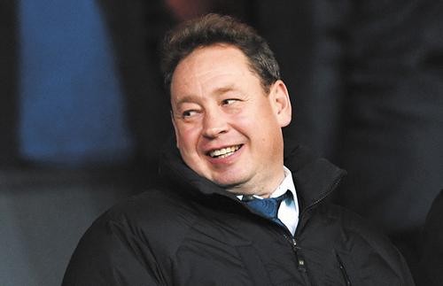 Слуцкий открывает Поднебесную