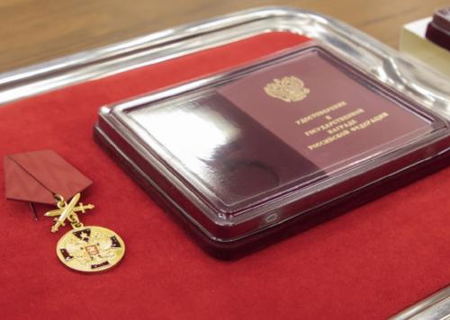 Командование ЦВО вручило героям государственные награды Командование ЦВО вручило героям государственные награды