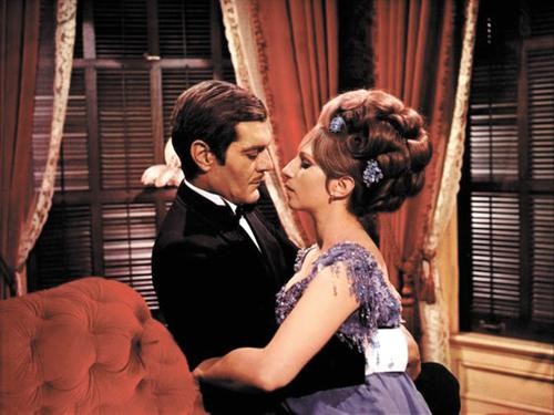 Зарубежные киношедевры тоже лежали на полках Зарубежные киношедевры тоже лежали на полках