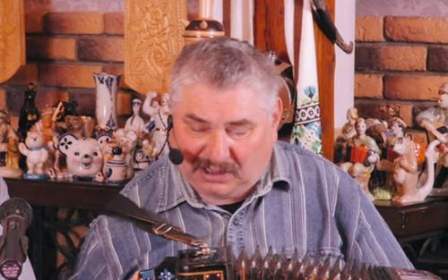 Калужский гармонист – самородок  Александр Калёнов           