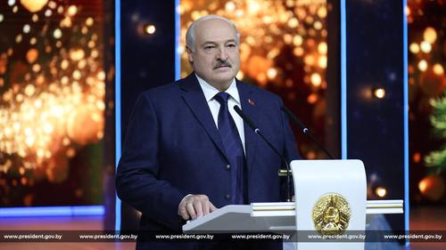 Лукашенко: в мире неспокойно, надо сделать все, чтобы год был тихим и спокойным Лукашенко: в мире неспокойно, надо сделать все, чтобы год был тихим и спокойным