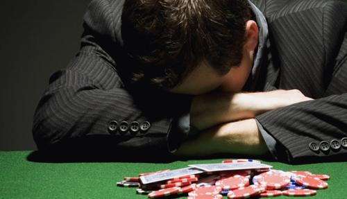 Почему  задолжавшие кредитоманы-игроманы  порой идут на криминал? 