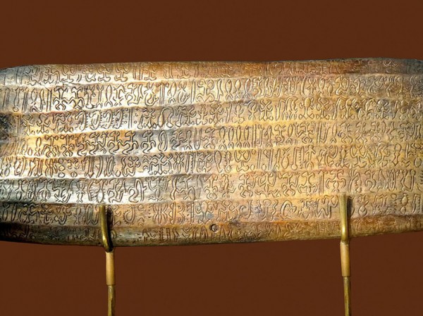 Новые радиоуглеродные даты пролили свет на письменность ронго-ронго