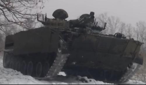 Экипаж БМП-3 смело сблизился с противником и уничтожил его